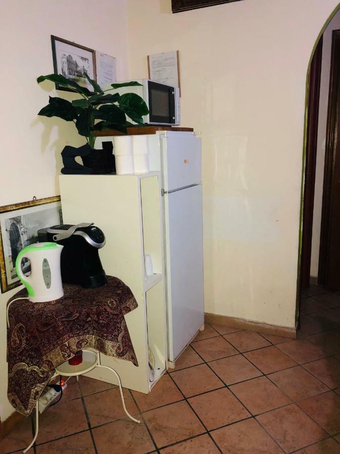 Parisa Suite Rom Exteriör bild