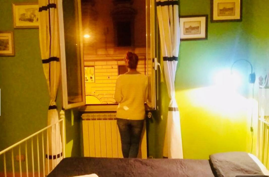 Parisa Suite Rom Exteriör bild